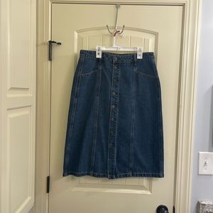 Denim skirt